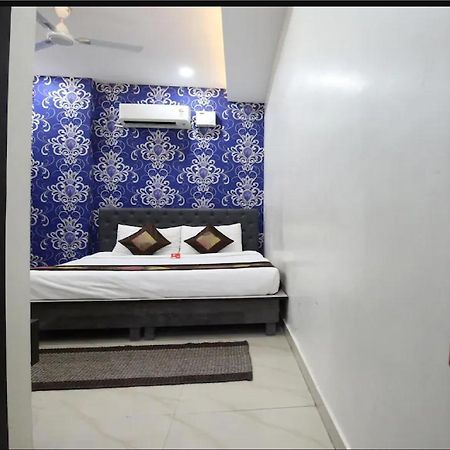 Hotel Cross Road By Wb Inn Unnao Luaran gambar