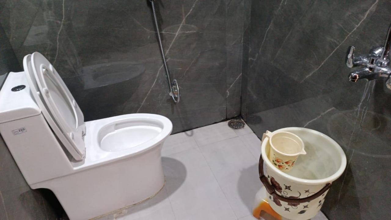 Hotel Cross Road By Wb Inn Unnao Luaran gambar