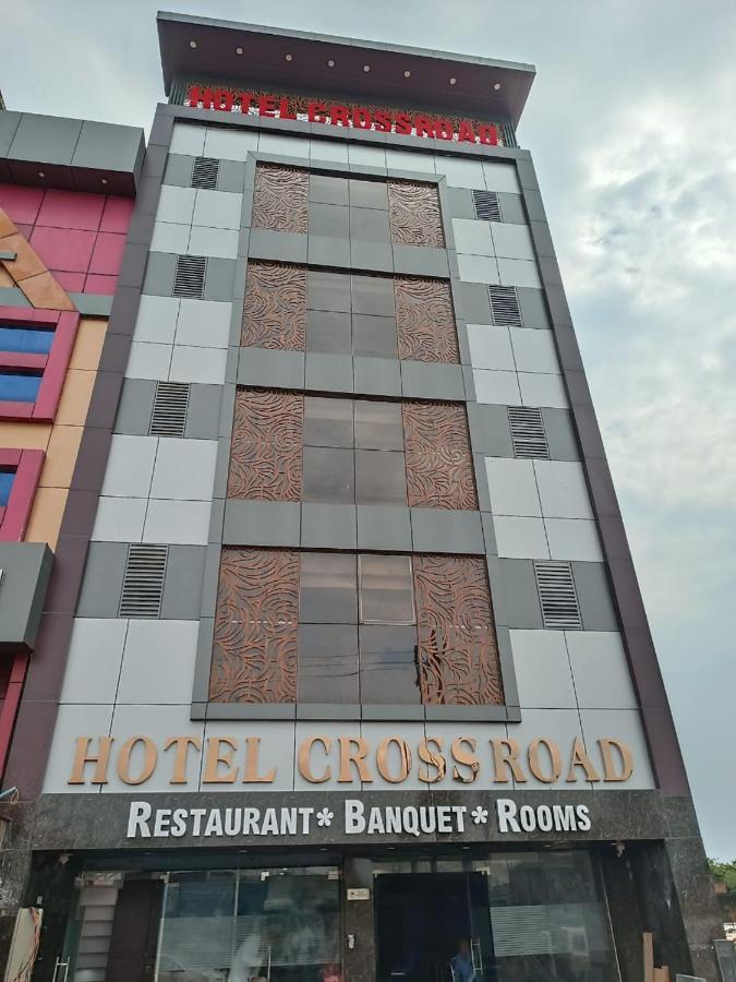 Hotel Cross Road By Wb Inn Unnao Luaran gambar