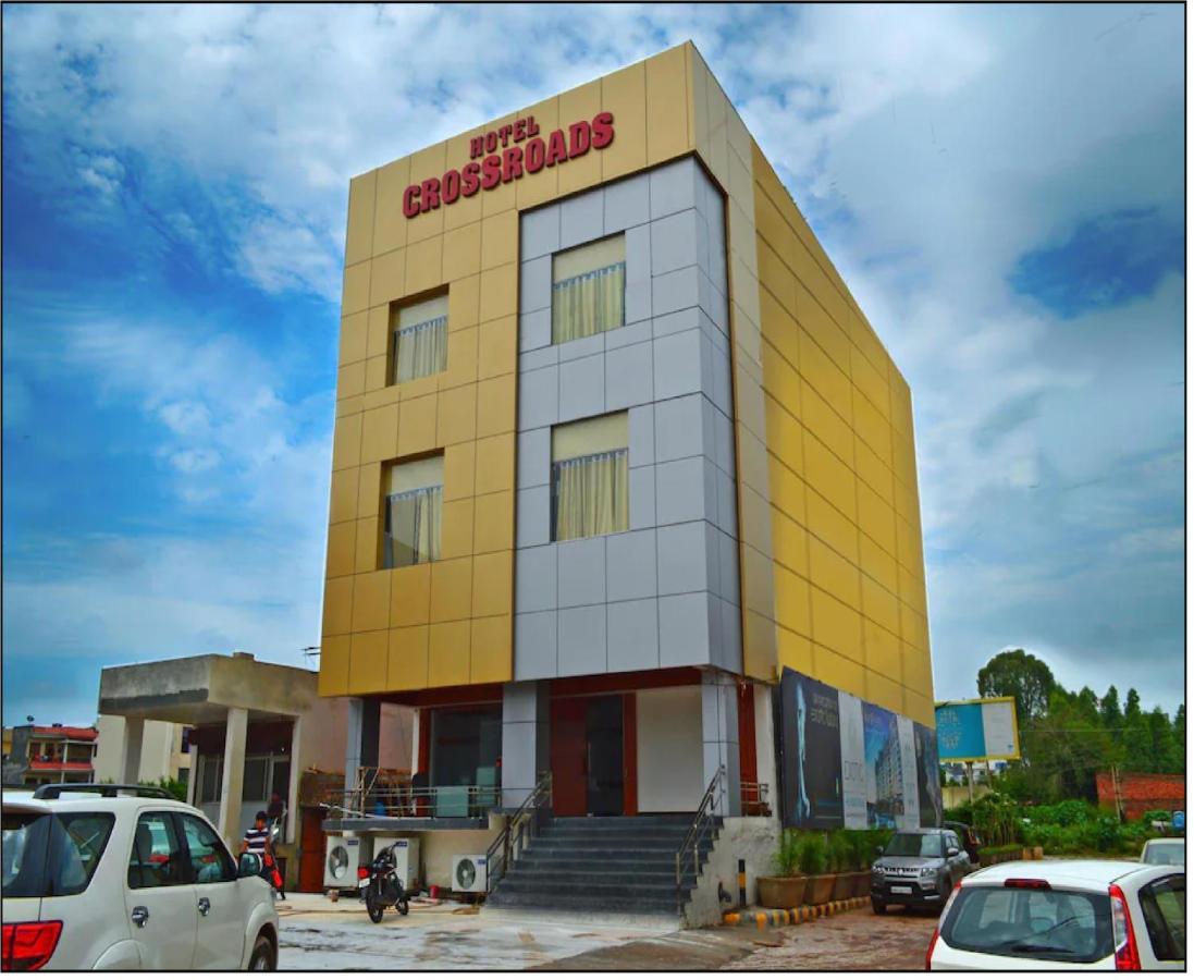 Hotel Cross Road By Wb Inn Unnao Luaran gambar