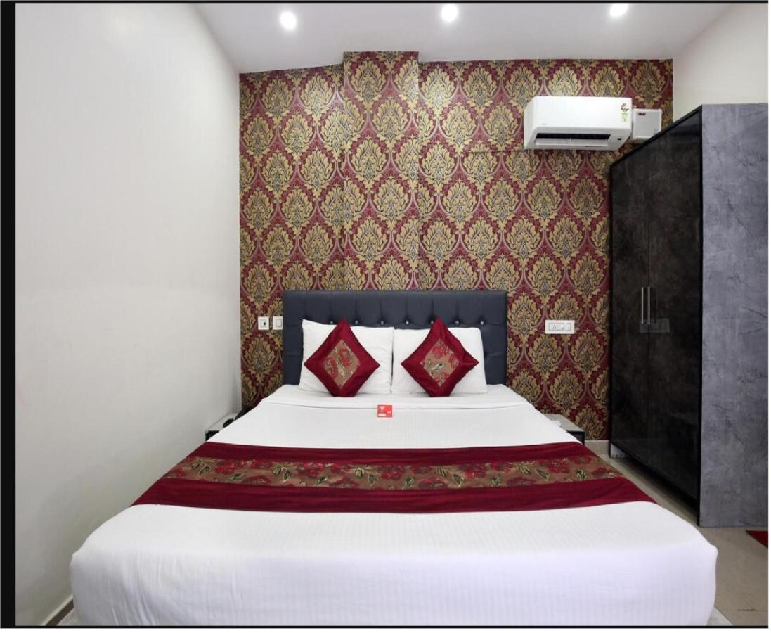 Hotel Cross Road By Wb Inn Unnao Luaran gambar
