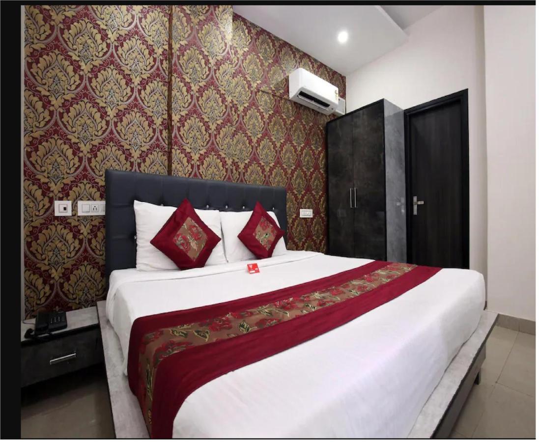 Hotel Cross Road By Wb Inn Unnao Luaran gambar
