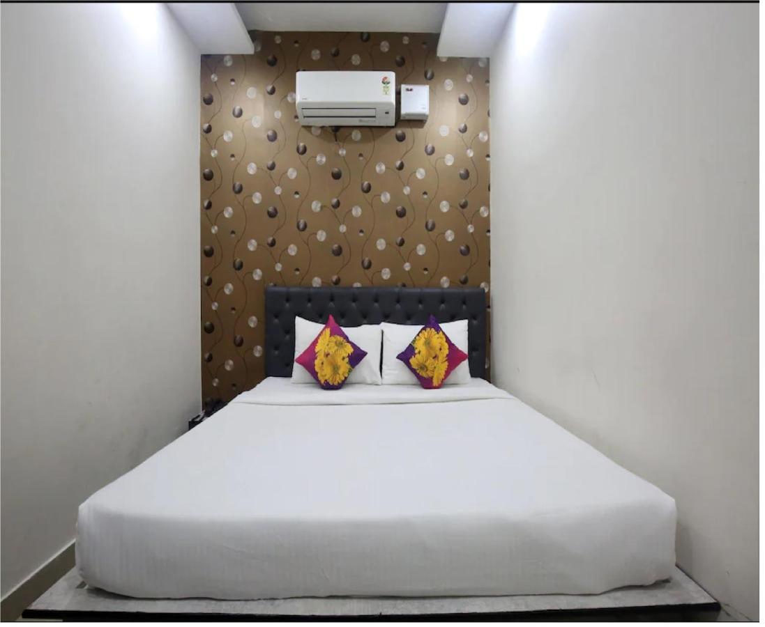 Hotel Cross Road By Wb Inn Unnao Luaran gambar