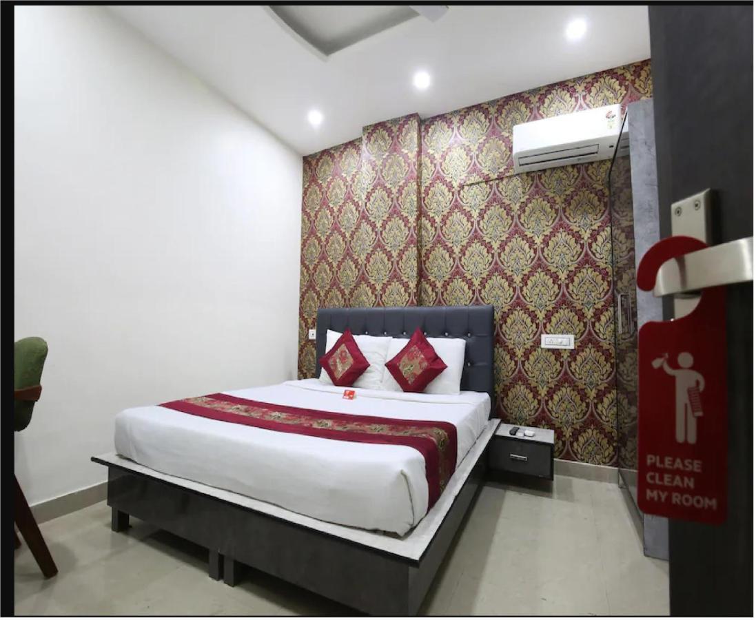 Hotel Cross Road By Wb Inn Unnao Luaran gambar